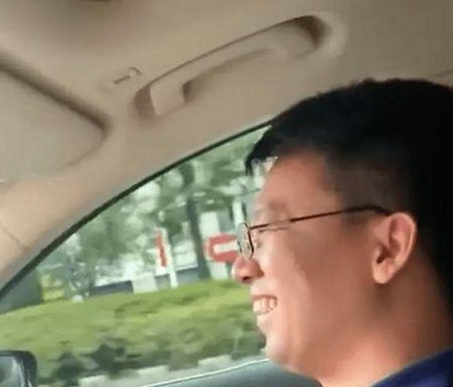 “会喷水的亲姐姐”新作引热议：尺度与禁忌的边缘戏码🔥